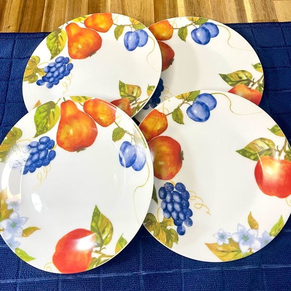 Vintage Pfaltzgraff Orchard Pattern Fruit on White Porcelain Salad Plates  7.5” - Picture 3 of 8